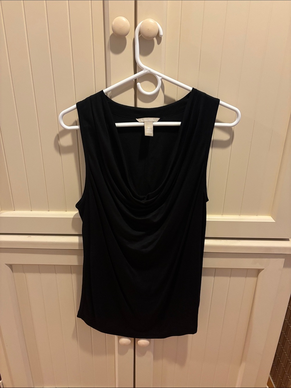 Banana Republic Black Cowl Neck Sleeveless Camisole